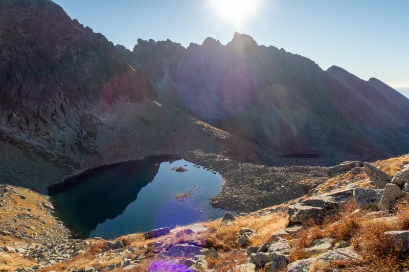 Stoupání na Bystrou lávku, pohled zpět na Capie pleso